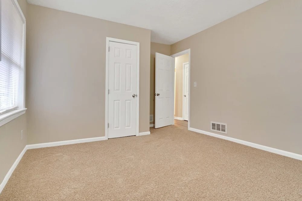 Building Photo - 1423 Dennis Dr