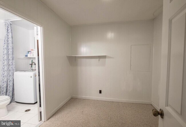 Building Photo - 4859 S 28th St