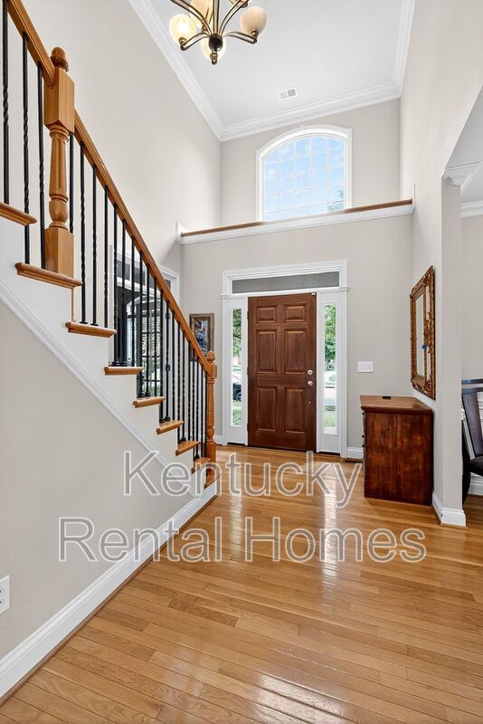 Building Photo - 2137 Roswell Dr