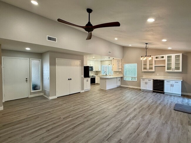 Building Photo - Remodeled Ranch Style Home in the Rancho P...