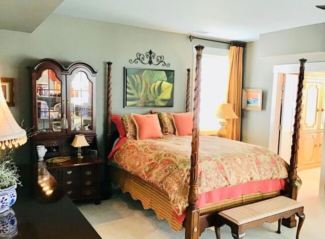 Building Photo - FURNISHED BEACH HOME  WITH UNOBSTRUCTED VI...