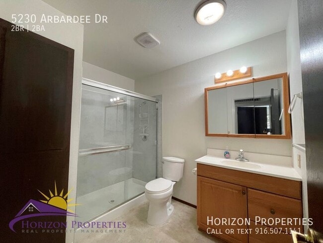 Building Photo - 5230 Arbardee Dr