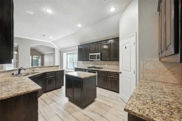 Building Photo - 624 Cypress Hill Dr