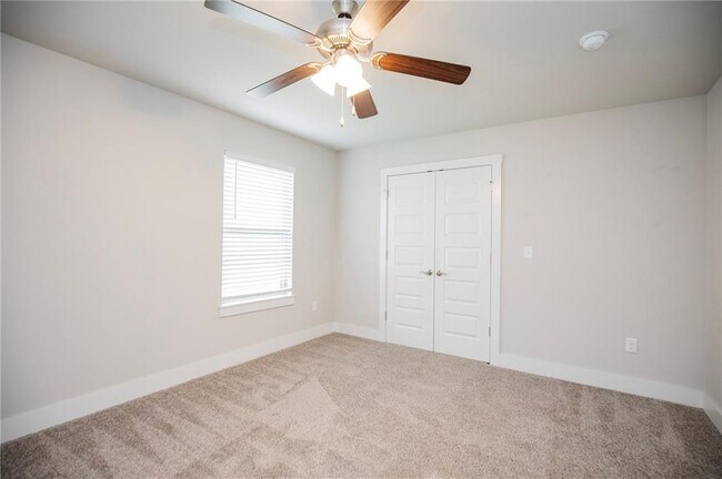 Building Photo - 437 Ramsey St