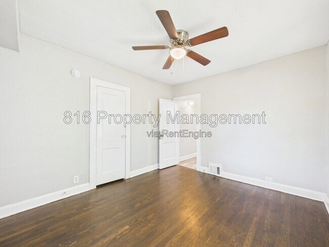 Building Photo - 5127 Olive St