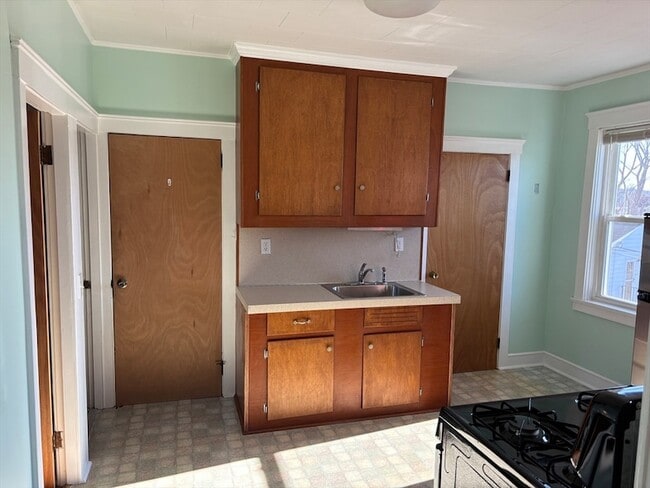 Building Photo - 112 Prospect St