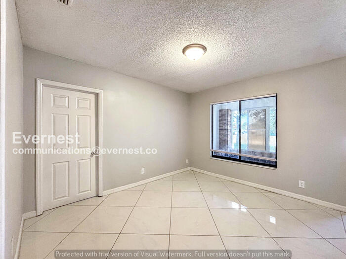 Building Photo - 2 Chip Ct