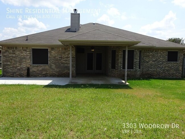 Building Photo - 3303 Woodrow Dr