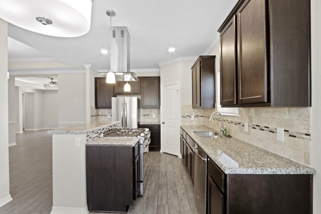 Building Photo - 2803 Vega St