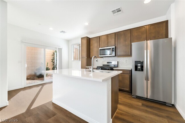 Building Photo - 399 Mary Baer Wy