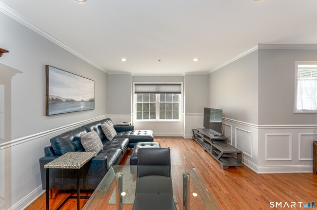 Building Photo - 280 Old Lambert Rd