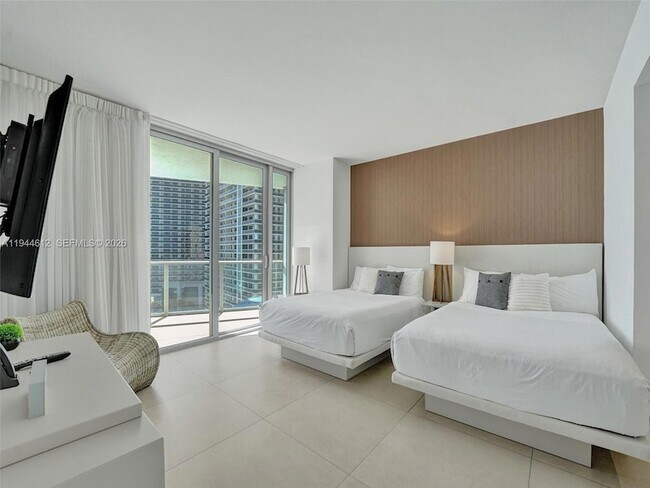 Building Photo - 4111 S Ocean Dr