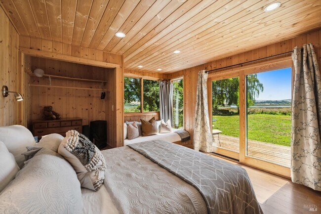 Building Photo - 12732 Sir Francis Drake Blvd