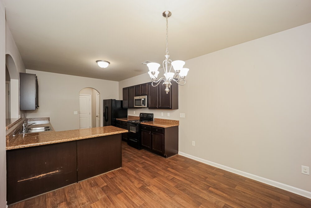 Building Photo - 258 Stillwood Dr