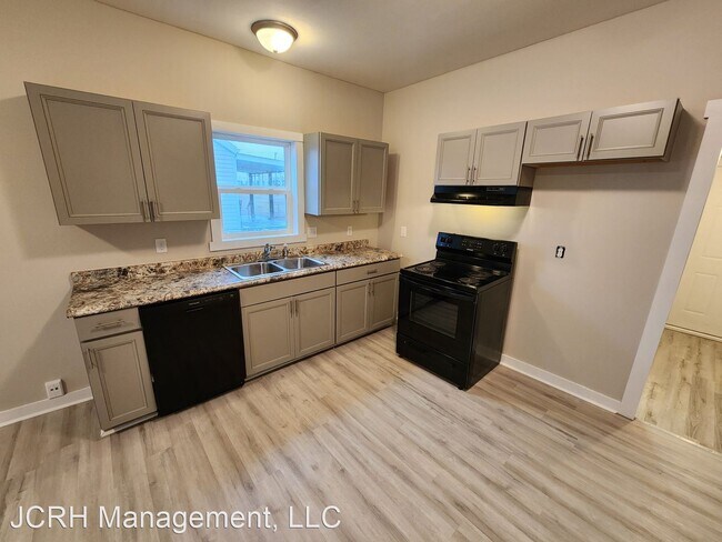 Building Photo - 3 br, 1 bath House - 2118 W Phelps
