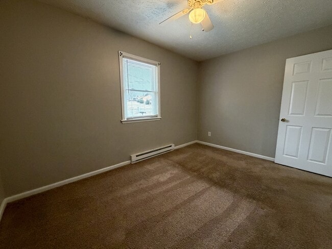 Building Photo - 187 Loch Ln