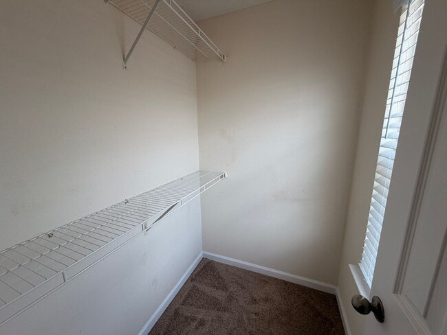 Building Photo - 6021 Cullen Dr