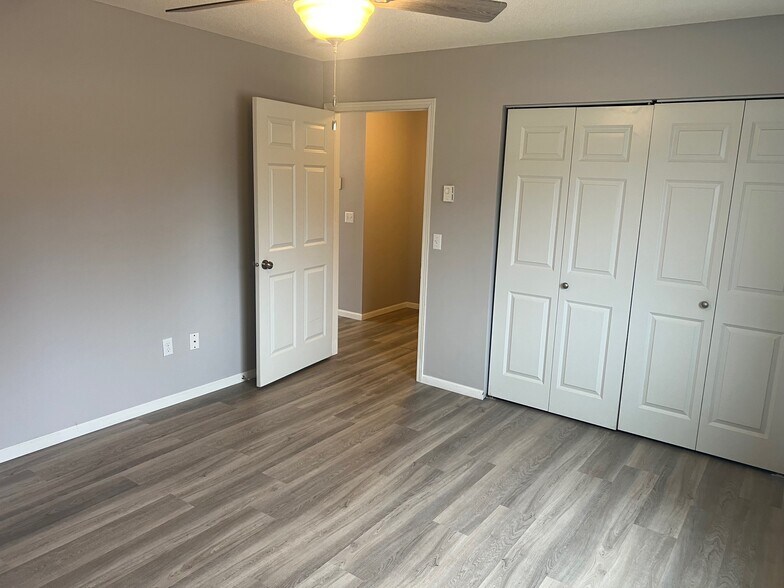 Building Photo - 615 11th Street Southwest