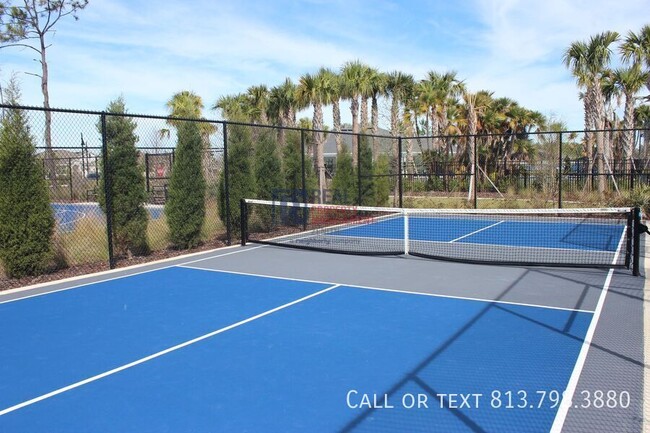 Building Photo - 1716 Tropical Oasis Ave