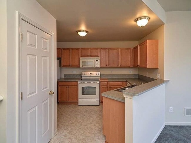 Building Photo - 2076 Cloverly Ln