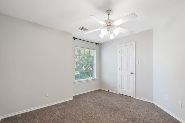 Building Photo - 123 N Camellia Grove Cir