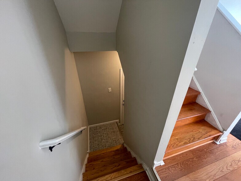 Building Photo - 3510 Meadow Lily Dr