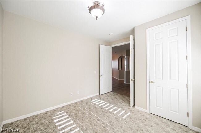 Building Photo - 9108 Vista Greens Way