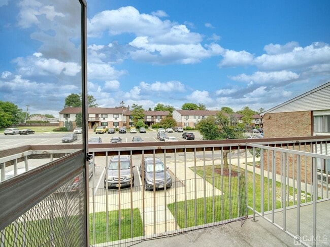 Building Photo - 1222 Cricket Ln