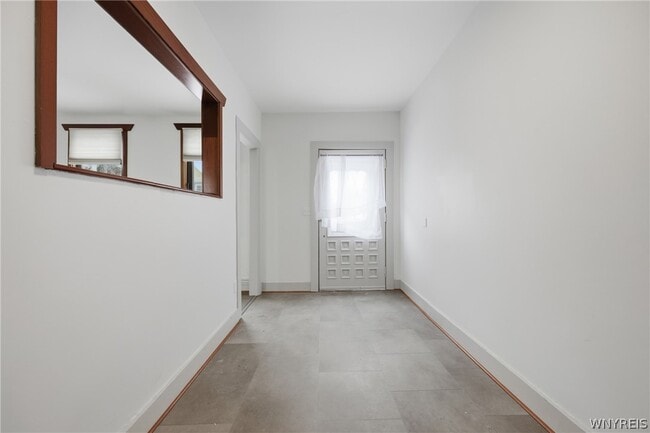 Building Photo - 444 W Ferry St