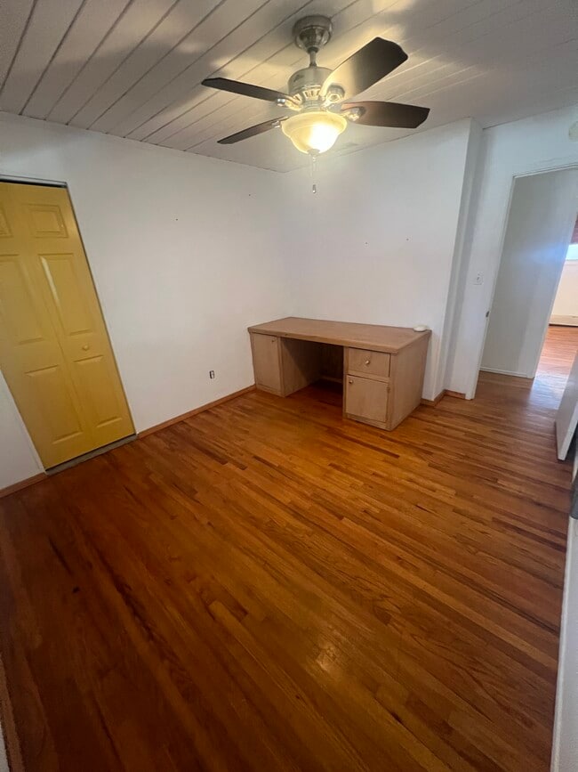 Building Photo - 3550 Gilbert Ave