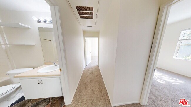 Building Photo - 20000 Plum Canyon Rd