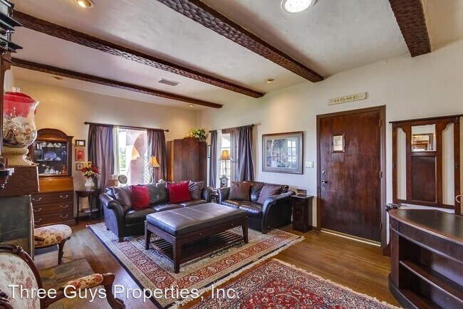 Building Photo - 3 br, 2 bath House - 4496 Berting St.