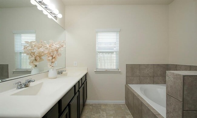 Building Photo - 21615 Rainfall Park Dr