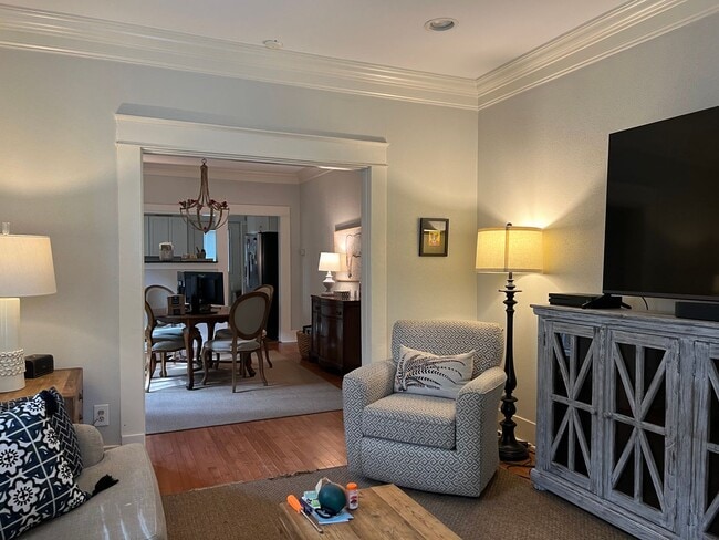 Building Photo - 3520 Lee Ave