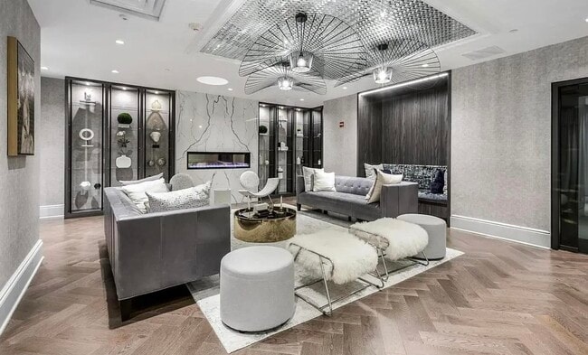 Building Photo - 88 Morgan St