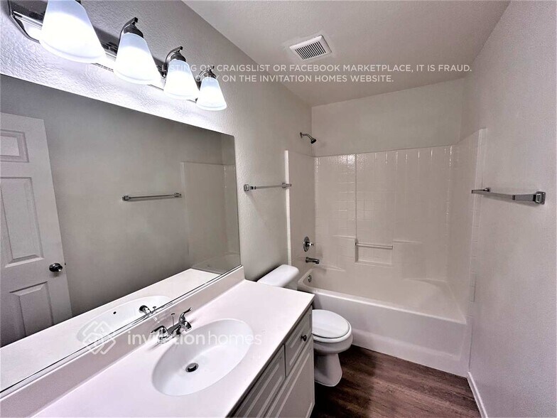 Building Photo - 4724 Painted Hills St