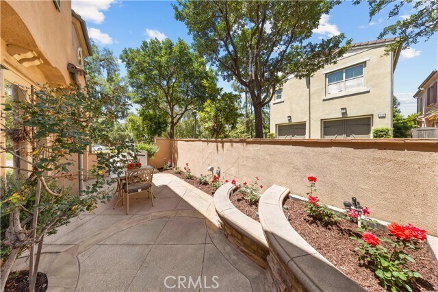Building Photo - 67 Cienega