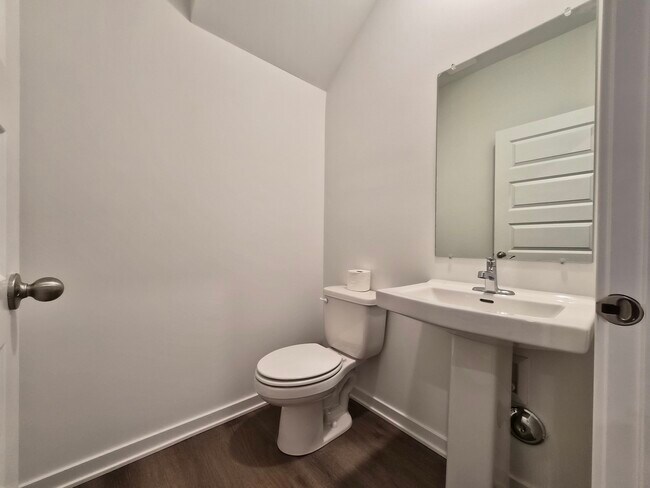 Building Photo - 2268 Barbera Dr