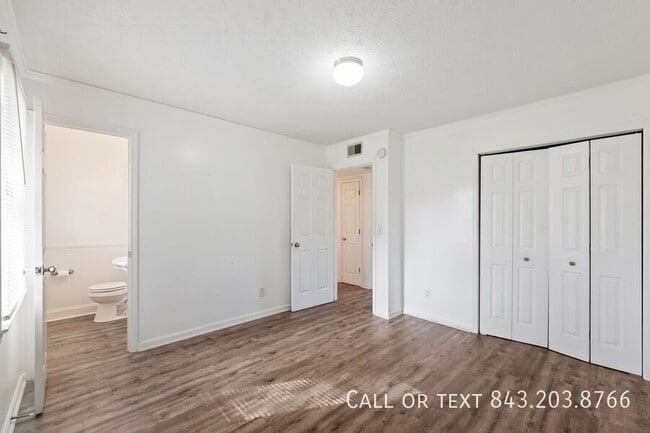 Building Photo - 625 Kristen Cir