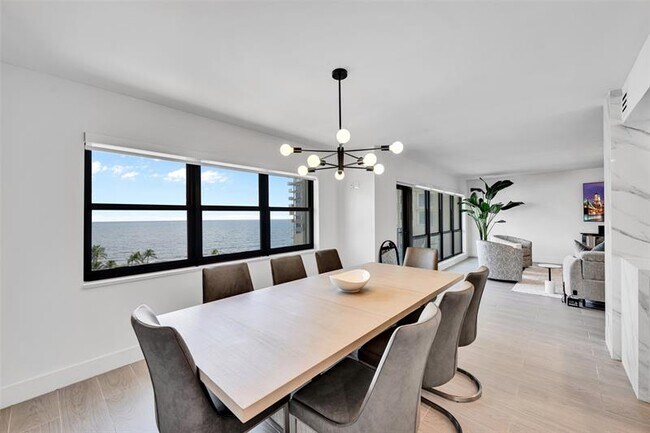 Building Photo - 5100 N Ocean Blvd