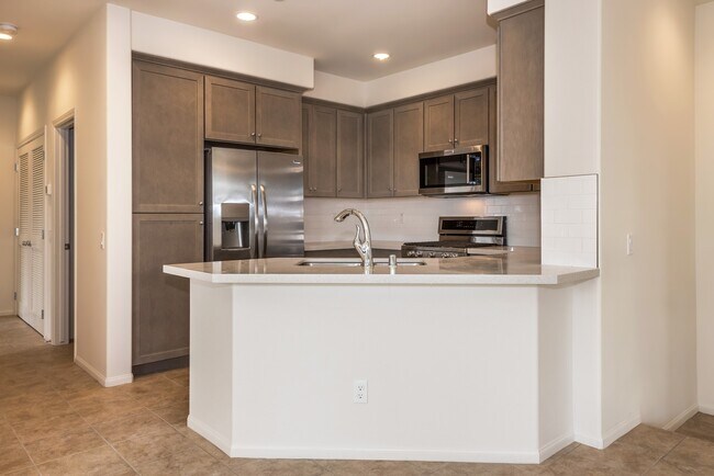 Building Photo - Village at Los Carneros 3 bed/ 2 bath Condo with 2-car garage and AC!