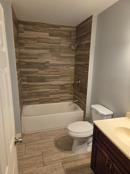 Bath #2 - 117 Seaview Ave