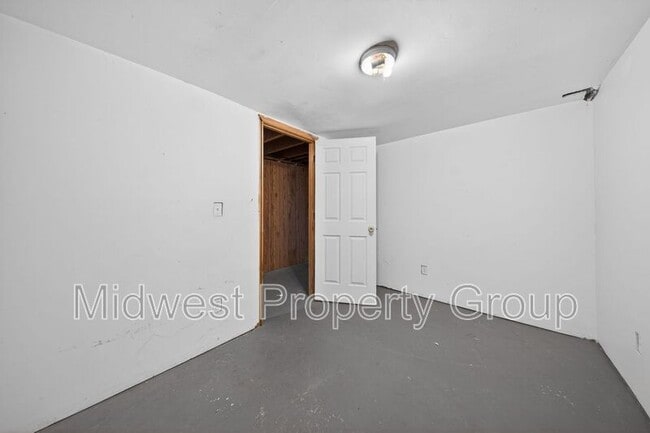 Building Photo - 2244 Millvalley Dr