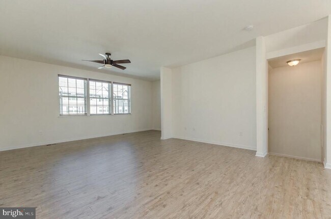 Building Photo - 172 Drexel Ct