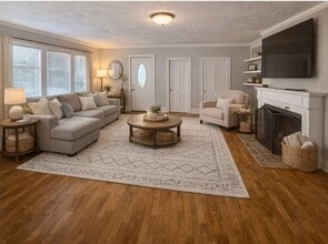 Building Photo - 722 W Cherry St