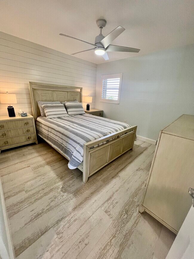 Building Photo - 7410 S Ocean Dr