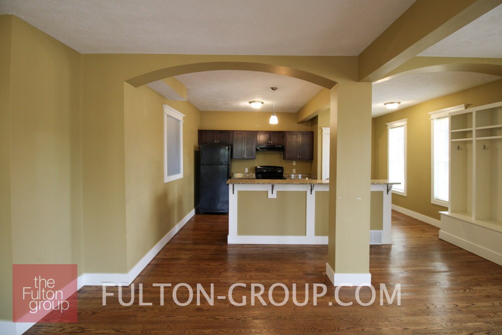 Building Photo - 1056 Fulton St W