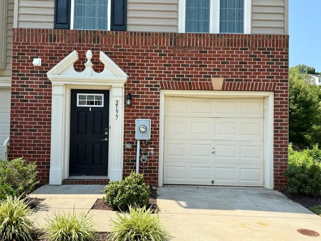 Building Photo - 2177 Whispering Hollow Ln