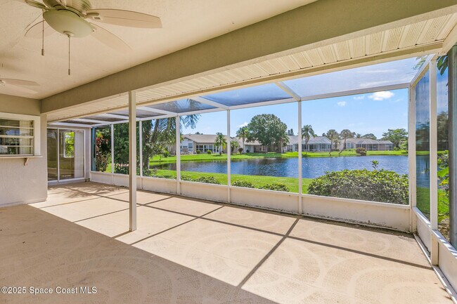 Building Photo - 1050 Fieldstone Dr