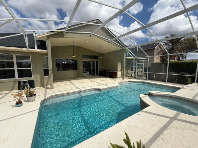 Building Photo - 5290 Chiswick Cir